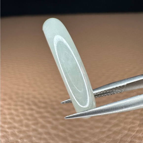 SIZE  10 NATURAL MYANMAR LIGHT GREEN COLOR JADEITE JADE RING,THICKNESS-4.3x2.8mm - Picture 3 of 8